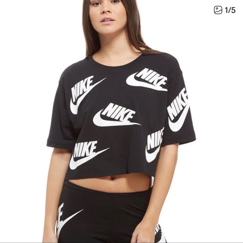 NIKE Futura Logo Crop Top WOMENS SMALL
